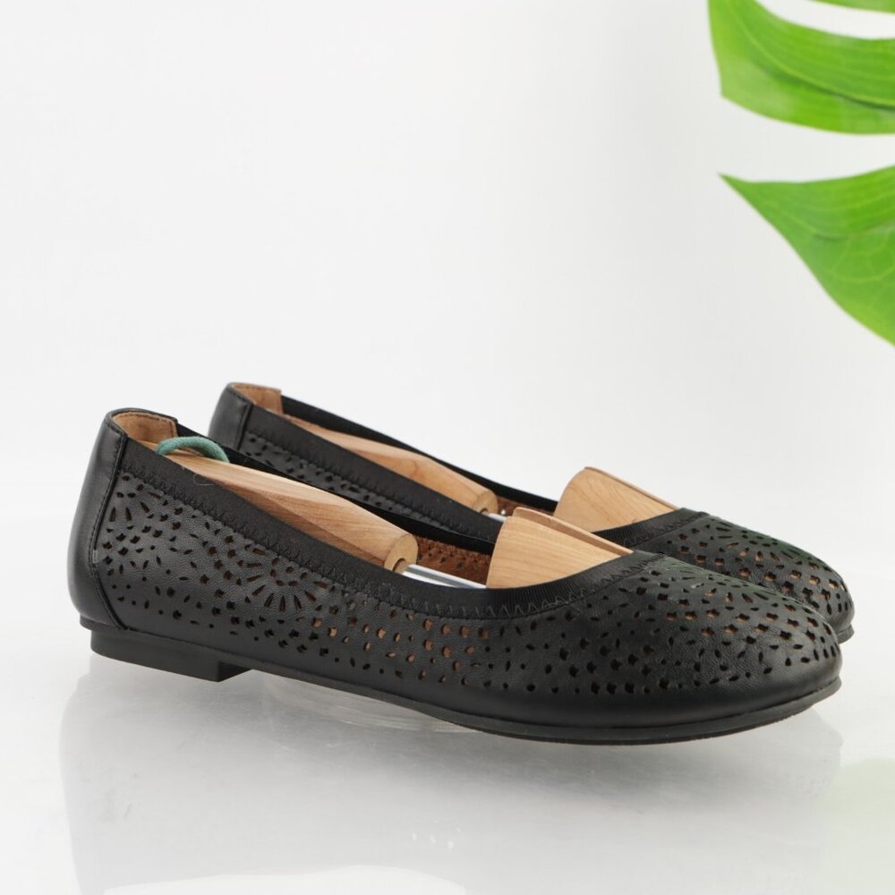 Vionic Womens Robyn Ballet Flats Size 6 Black Leather Slip On Shoes Perforated